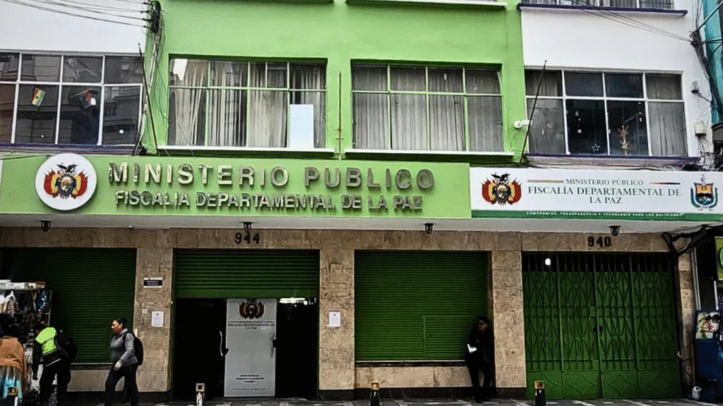 Caso en La Paz: Aprehenden a productor de contenido pornográfico que enfrenta tres delitos